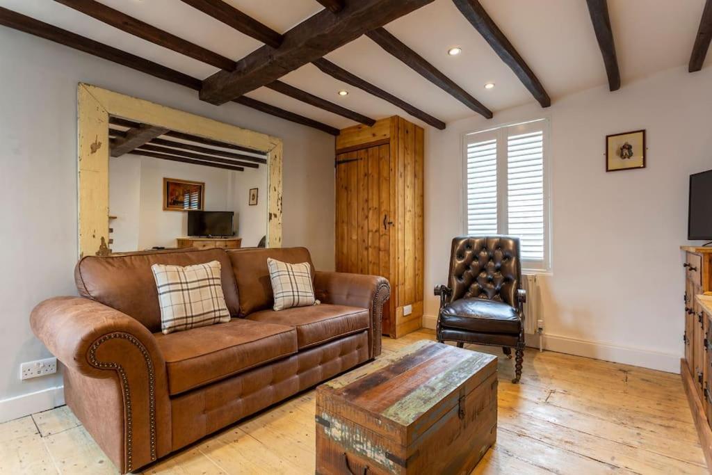 Pickwick's Place By The Sea Broadstairs